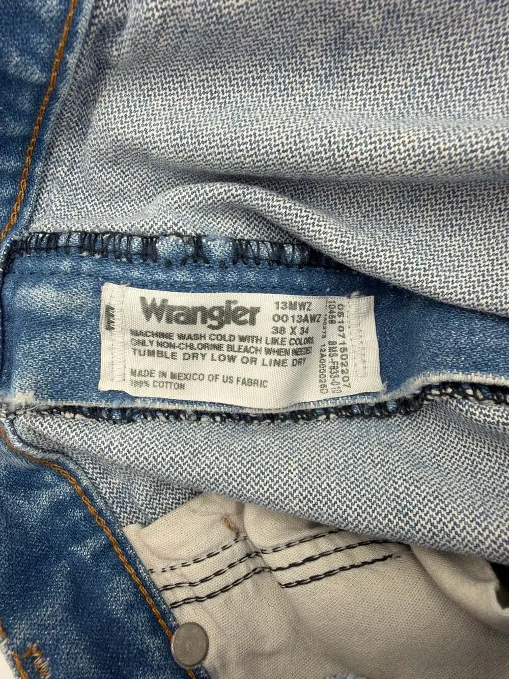 Vintage Style Wrangler 13MWZ Cowboy Cut Original Fit Jeans 38x34 - Picture 8 of 8